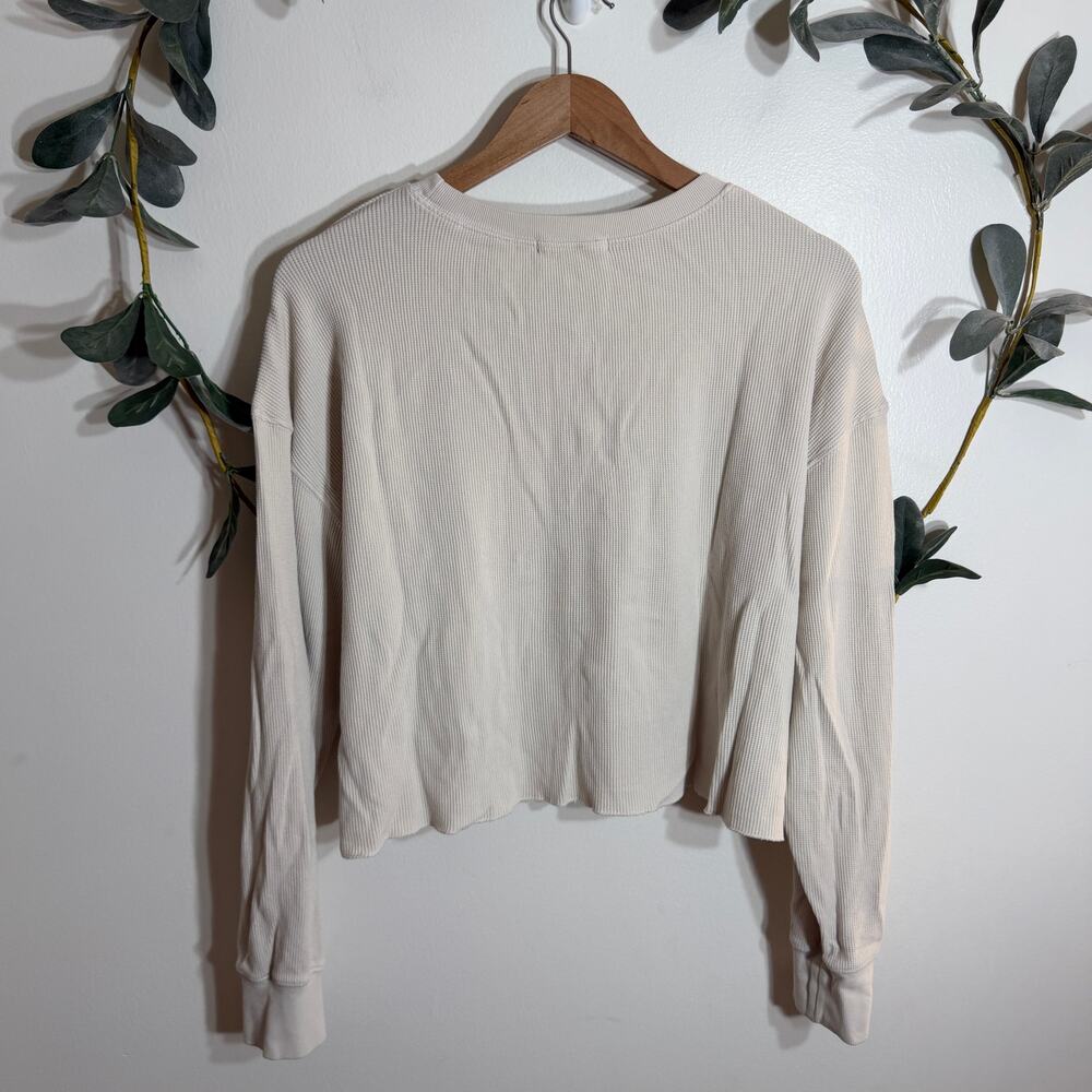 Perfect White Tee Taupe Waffle Long Sleeve - Picture 4 of 4